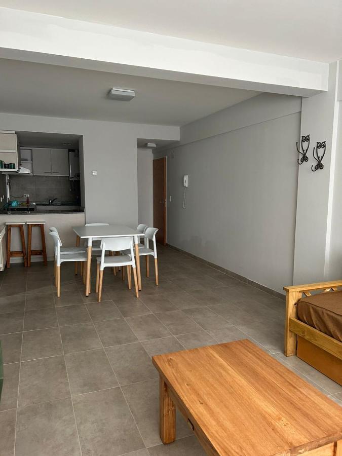 Departamento Amplio Y Comodo Cerca Del Centro Сан-Карлос-де-Барілоче Екстер'єр фото